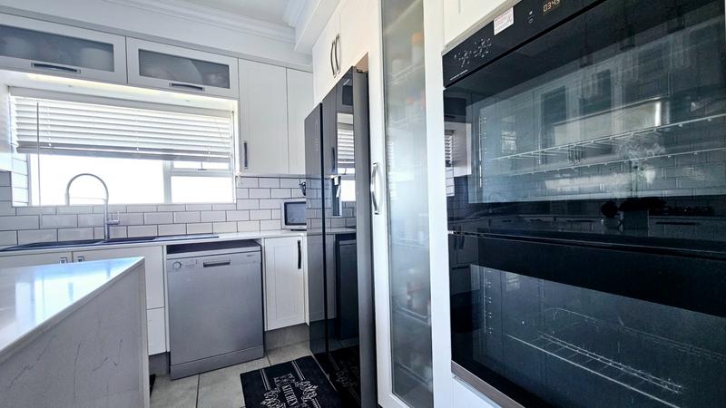 4 Bedroom Property for Sale in Dana Bay Western Cape